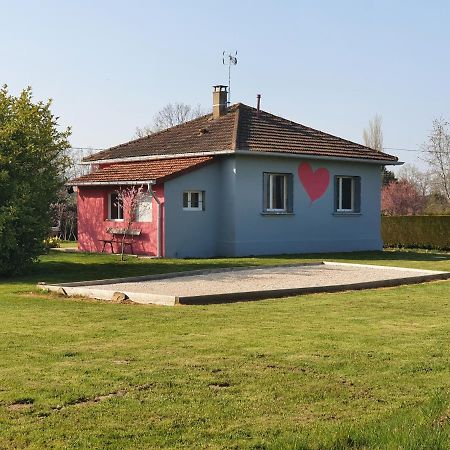 Gite De La Maison Du L.A.C Simard Buitenkant foto