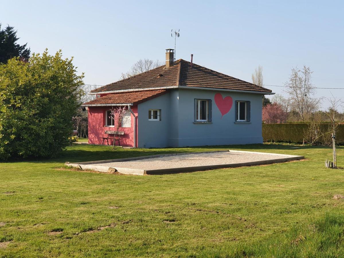 Gite De La Maison Du L.A.C Simard Buitenkant foto